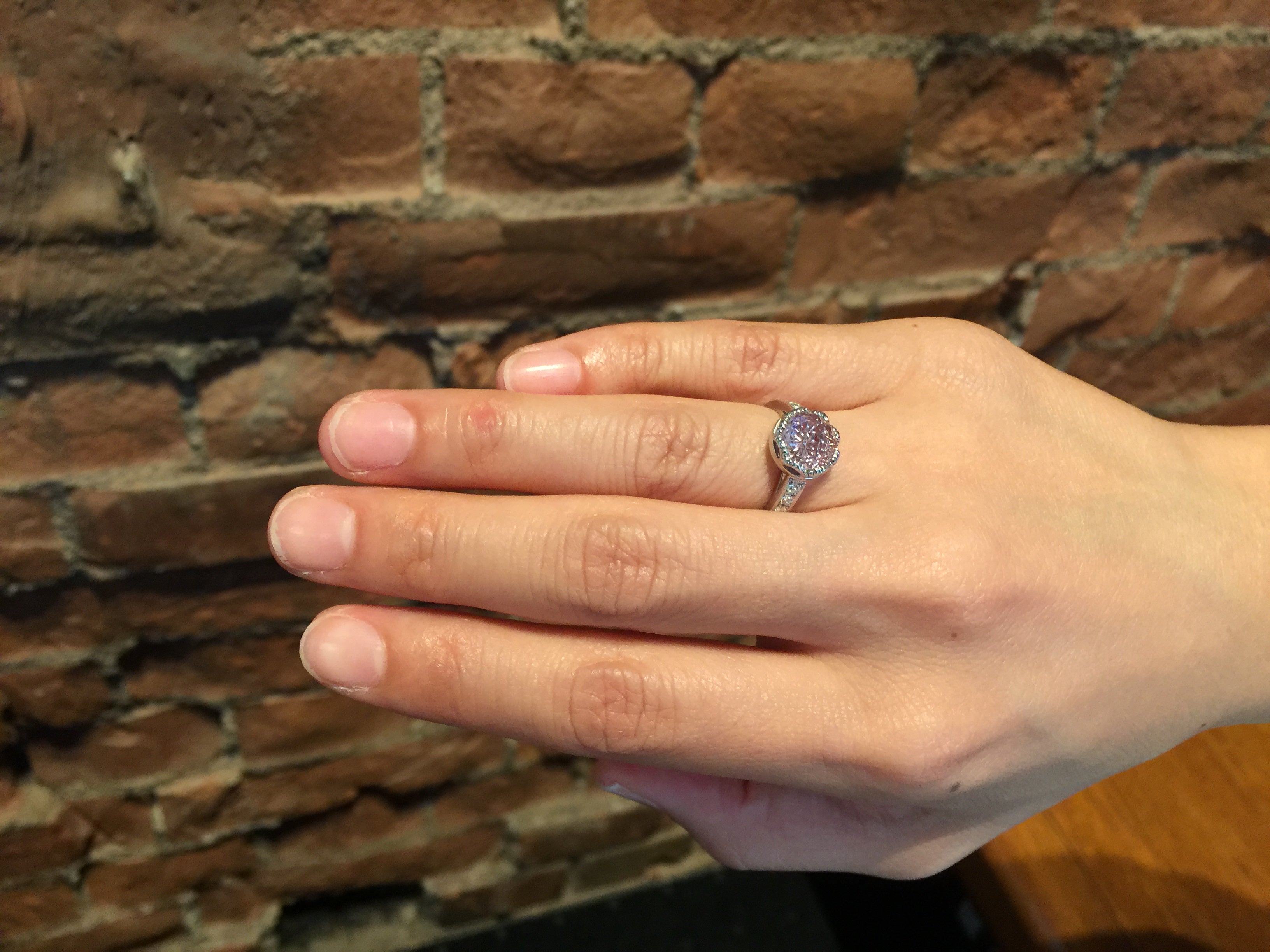 Maeda Tomoko's custom-made jewelry, which starts with consultations and is created together with customers.